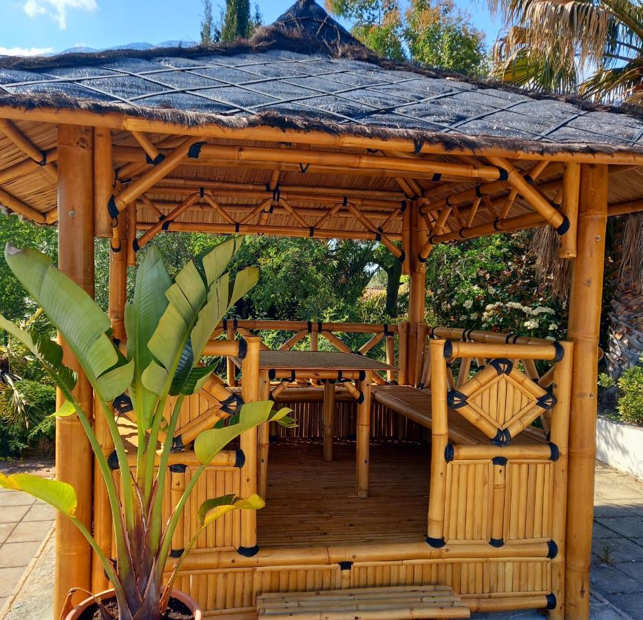 Les Chalets Du Relais D'Aguilar Tuchan エクステリア 写真