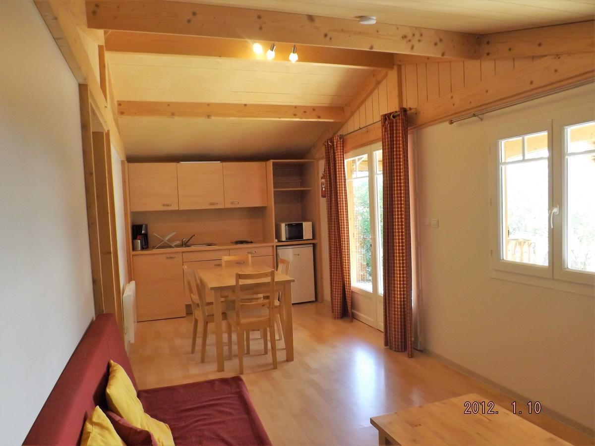 Les Chalets Du Relais D'Aguilar Tuchan エクステリア 写真